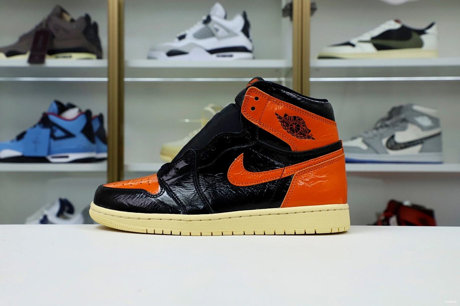 1 OG RETRO AIR 'SHATTERED 3.0' HIGH JORDAN BACKBOARD 0310